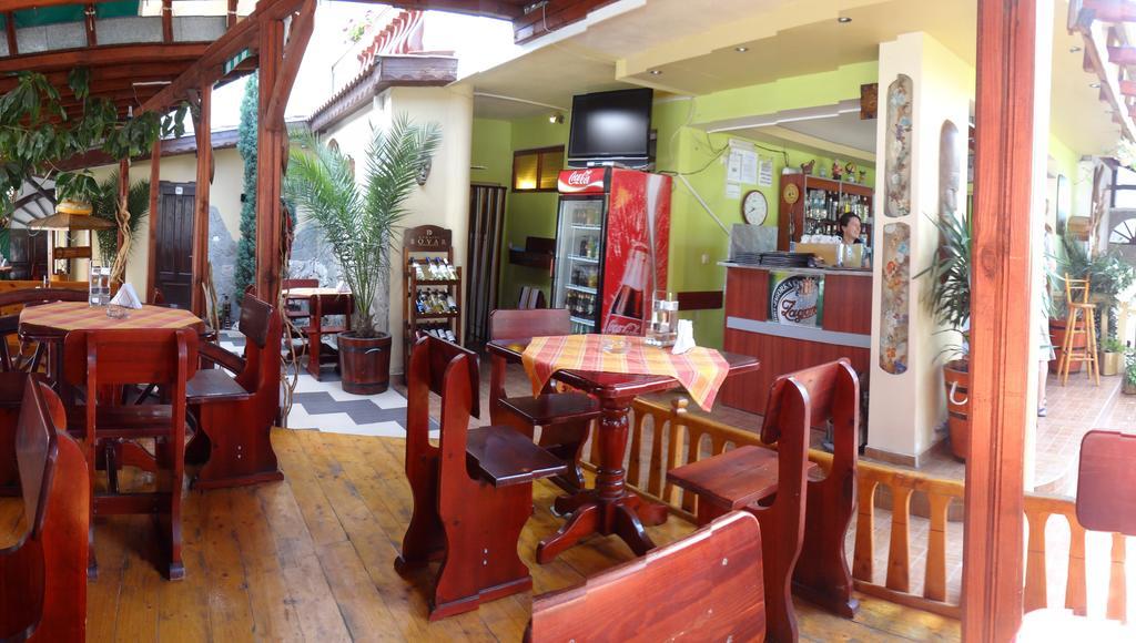 Guest House Rosa Kiten  Ngoại thất bức ảnh